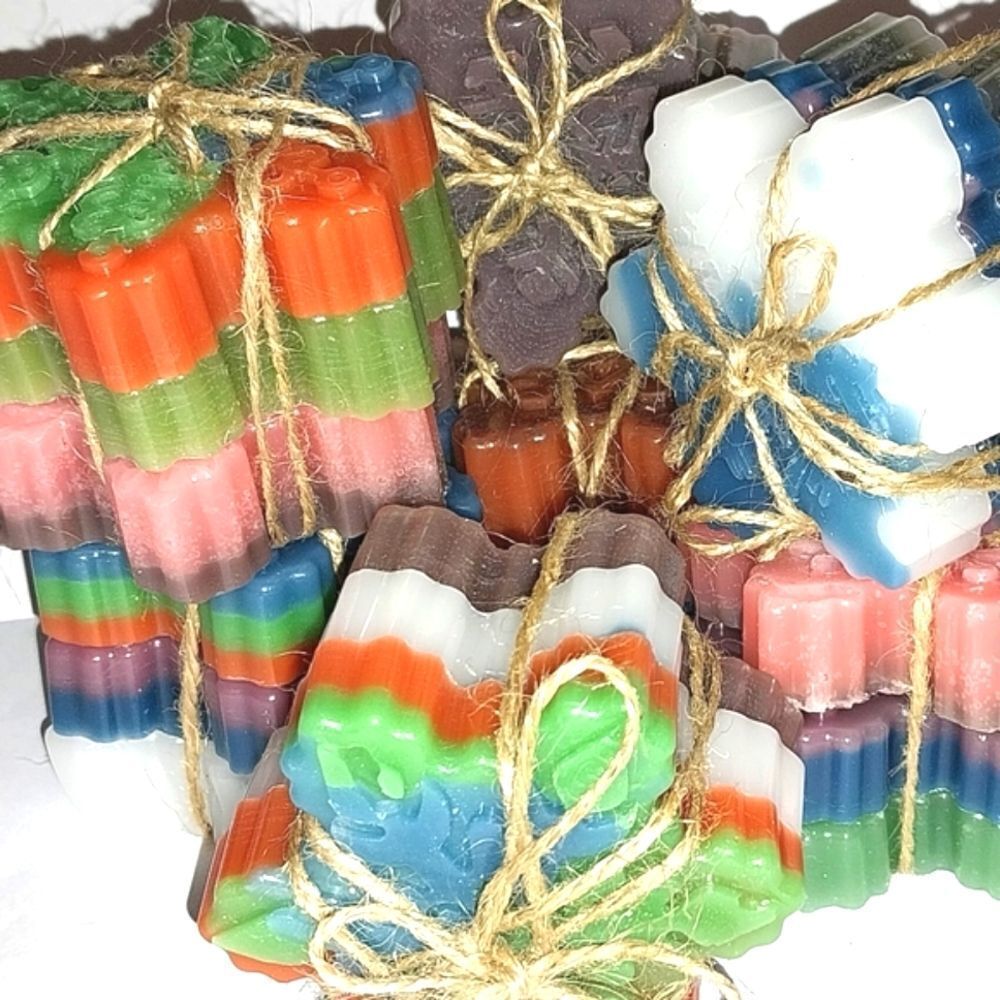 Hand crafted snowflake 3piece waxmelts from our Winter Wonderland collection - Picture 7 of 9